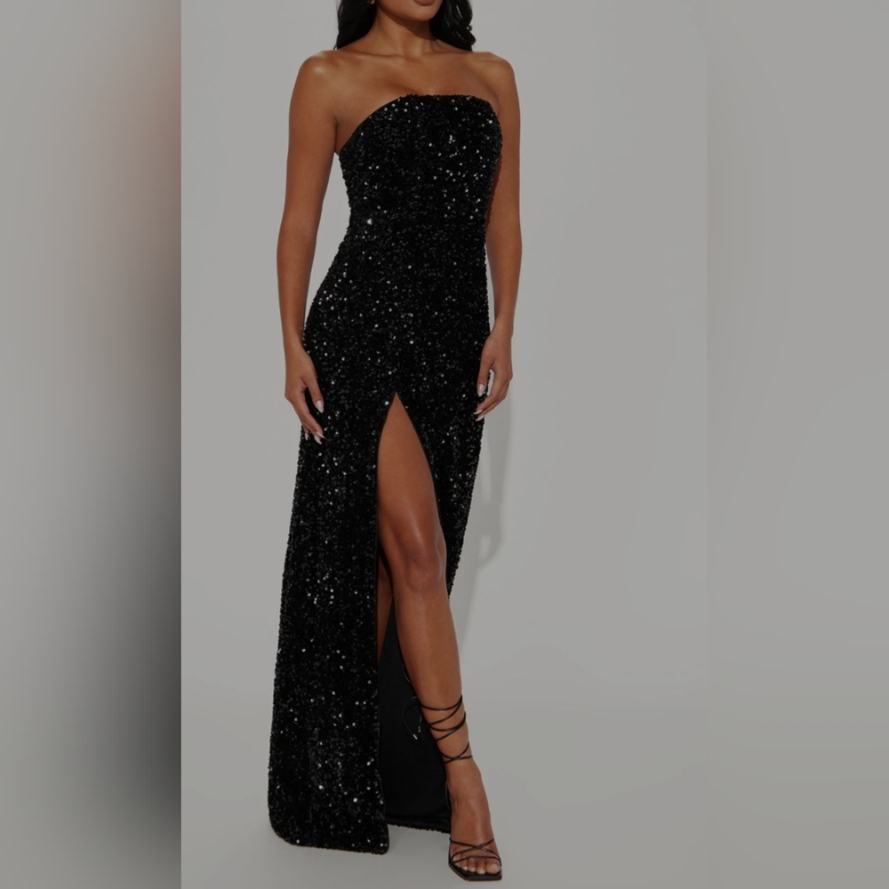 Elegant Black Sequin Evening Gown